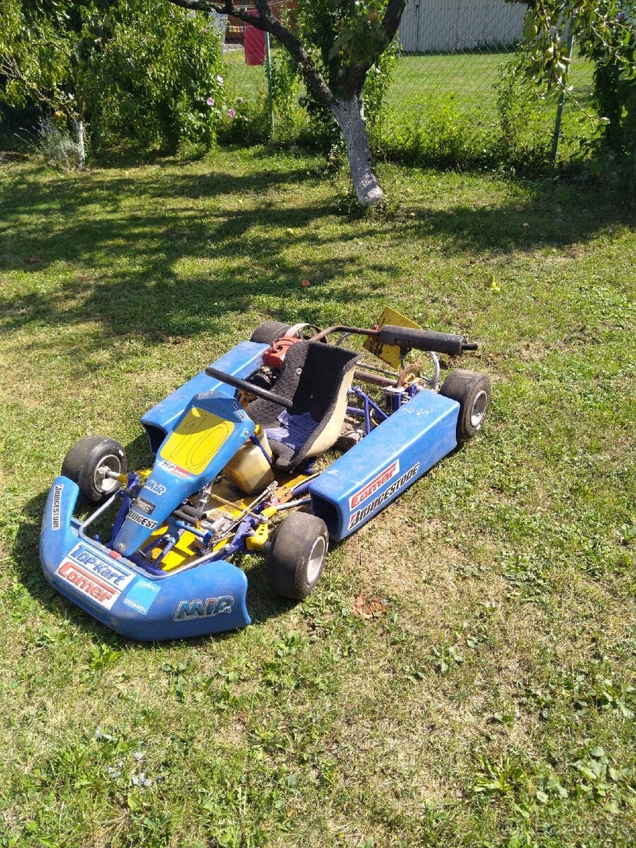 Benzinova motokára motor comer65