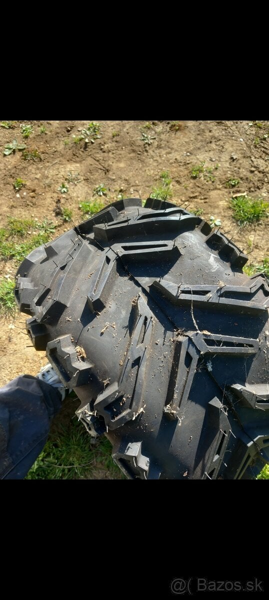 Pneumatiky na stvorkolku