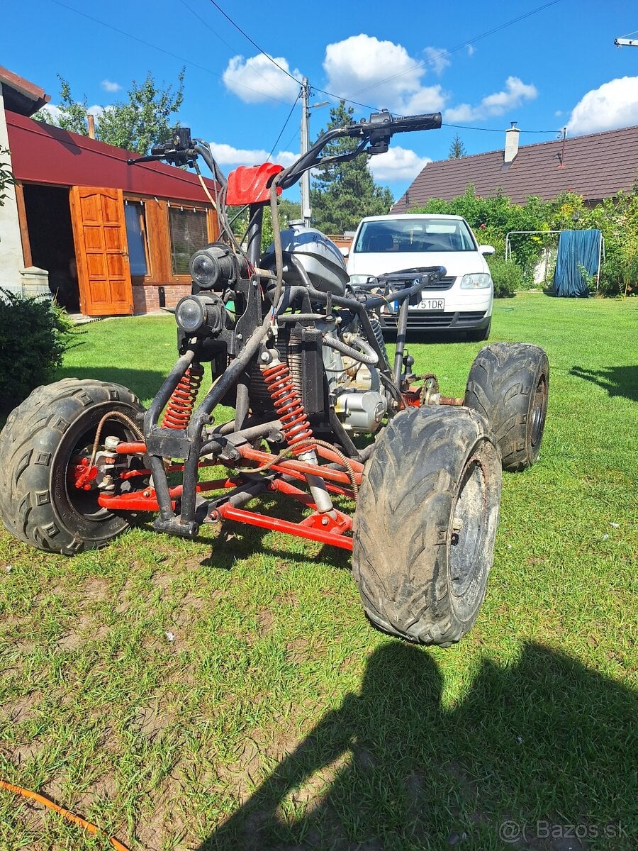 Predám štvorkolku shineray 250st9e