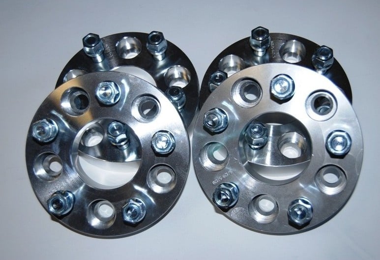 rozširovacie podložky na land rover