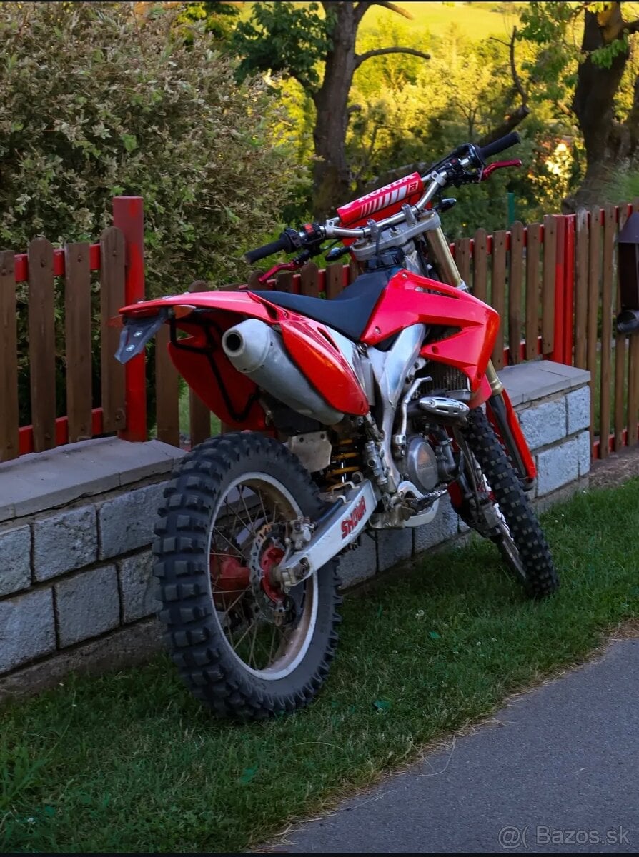 Predám Honda CRF450R s ZPŠ.