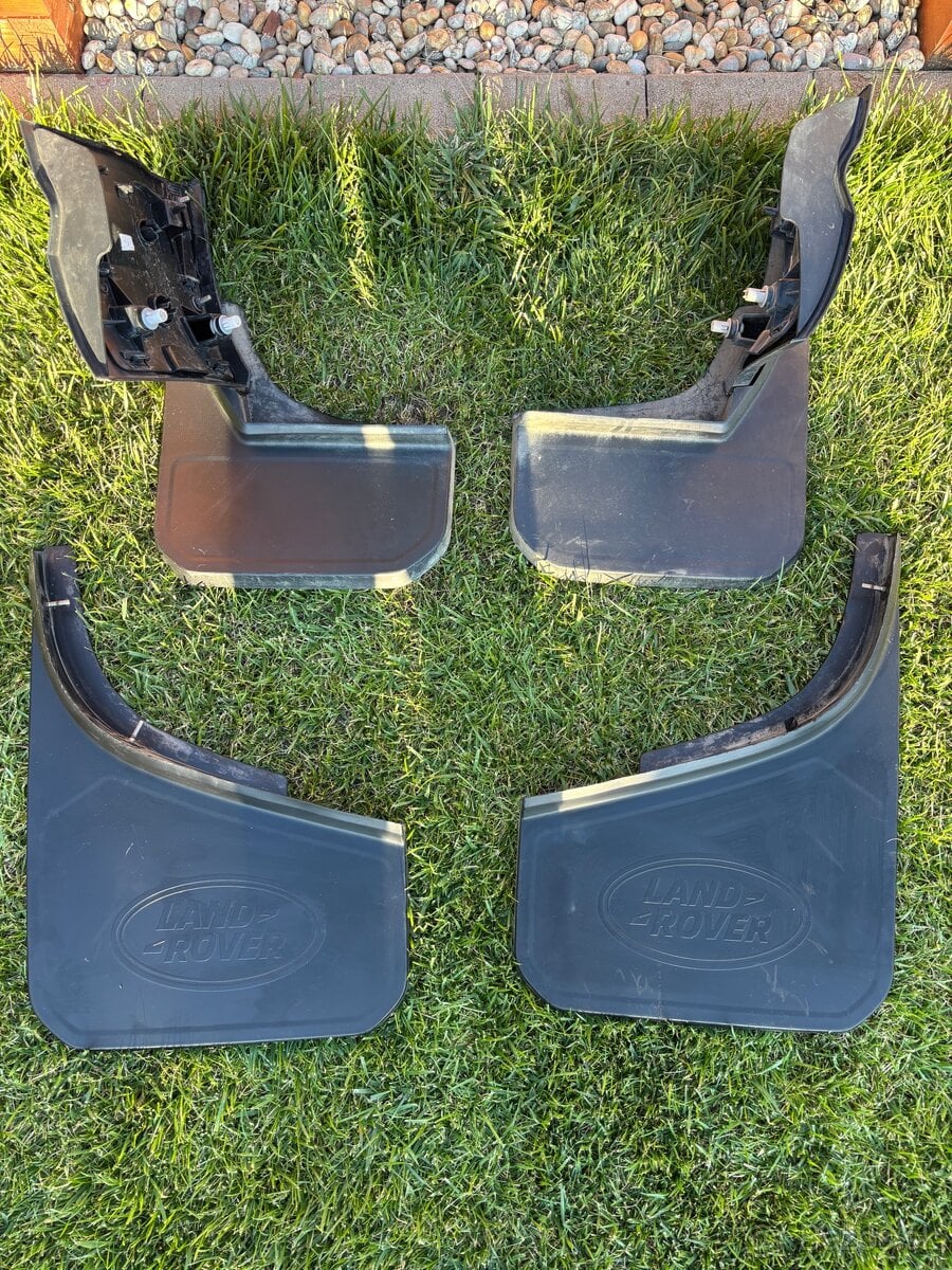 Land Rover DEFENDER zásterky