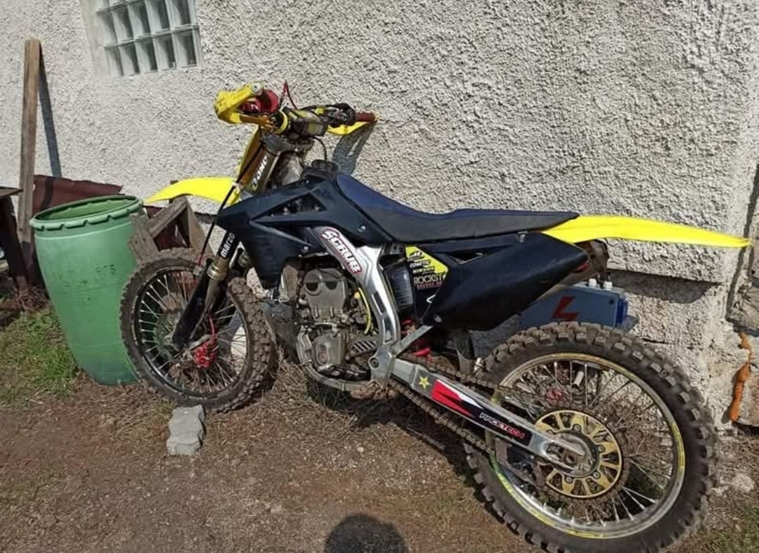 Suzuki rmz 250