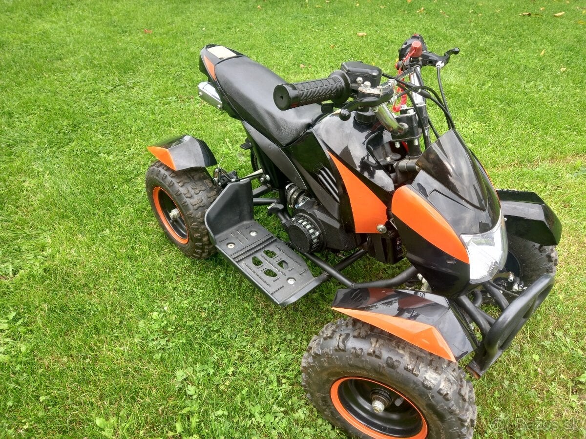 Detska benzínová stvorkolka 50 cm3