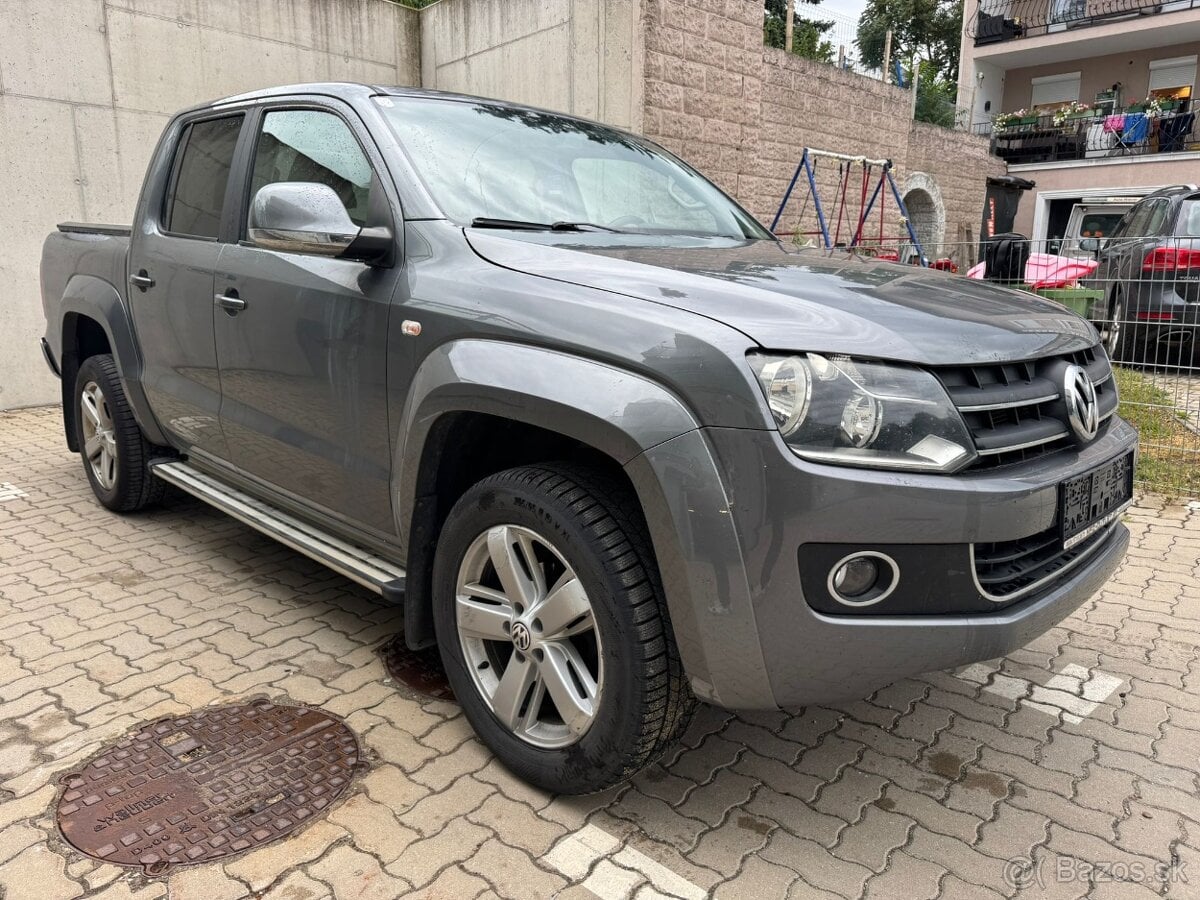 VW AMAROK DSG AUTOMAT ROK VÝROBY 2012 132 KW 4x4