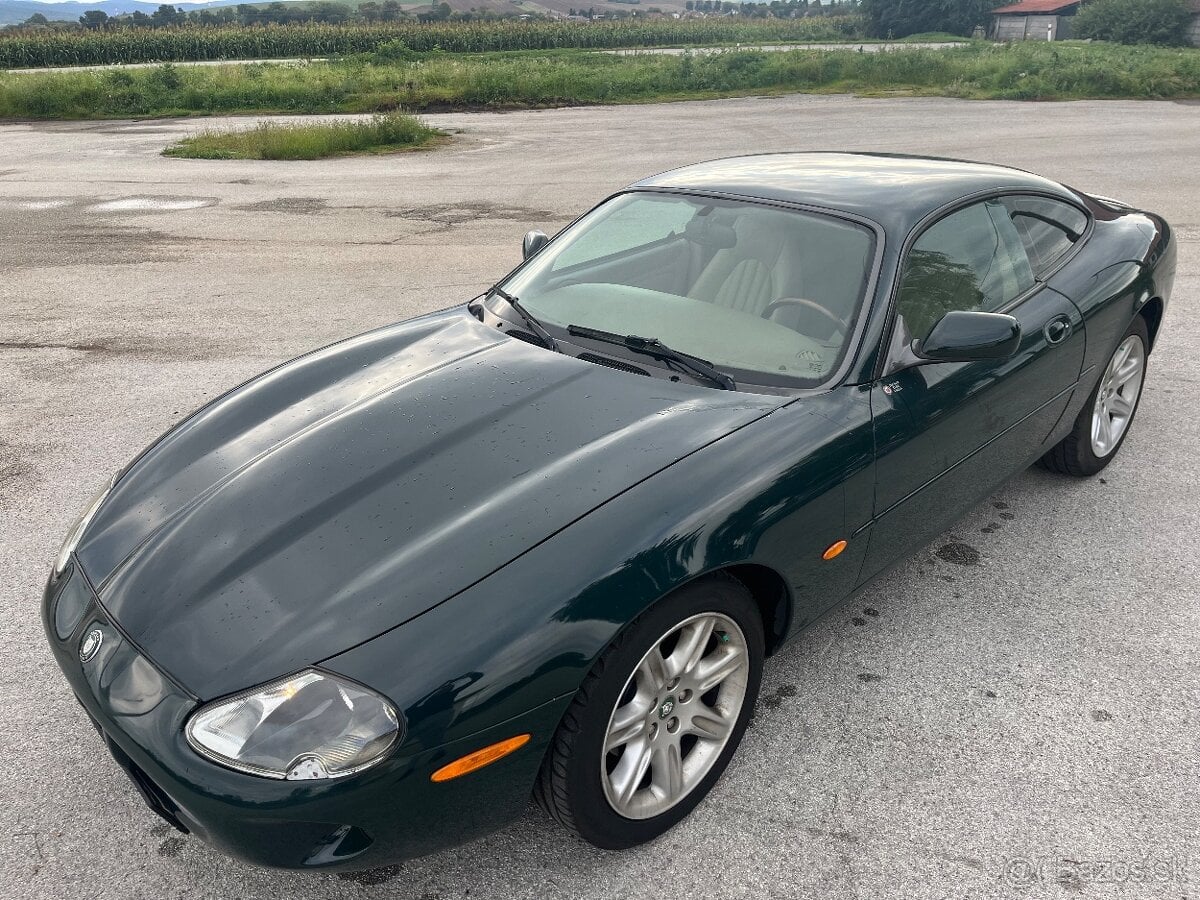 Jaguar XK8 4.0 V8