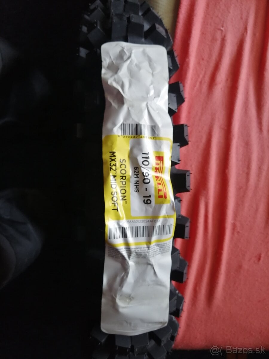 Predám motokrosové pneumatiky Pirelli Mid Soft 32 110 90 19