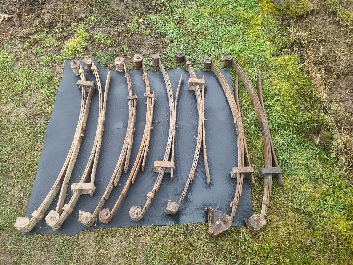 Predam na suzuki samurai listové pera