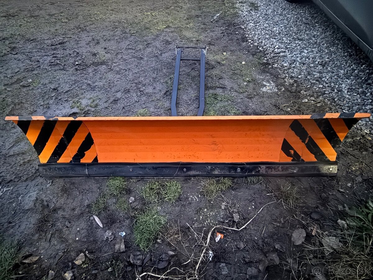 Snezná radlica na sneh