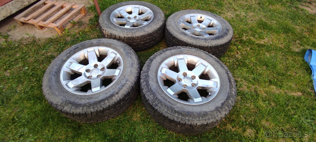 disky R20x9, snímače tlaku, 5x139,7 pneu AT 275/65R20