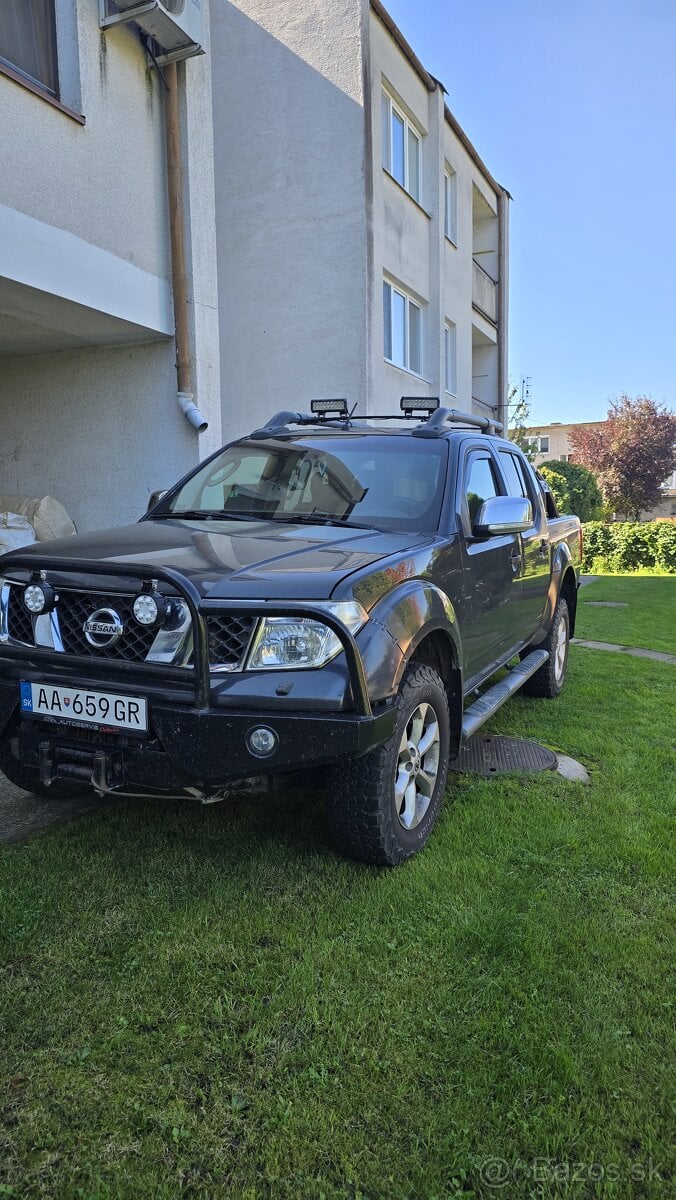 Nissan navara d40 2.5 dci