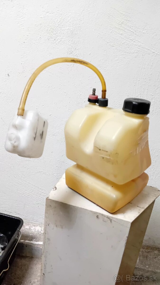 Predám benzínovú nádržku