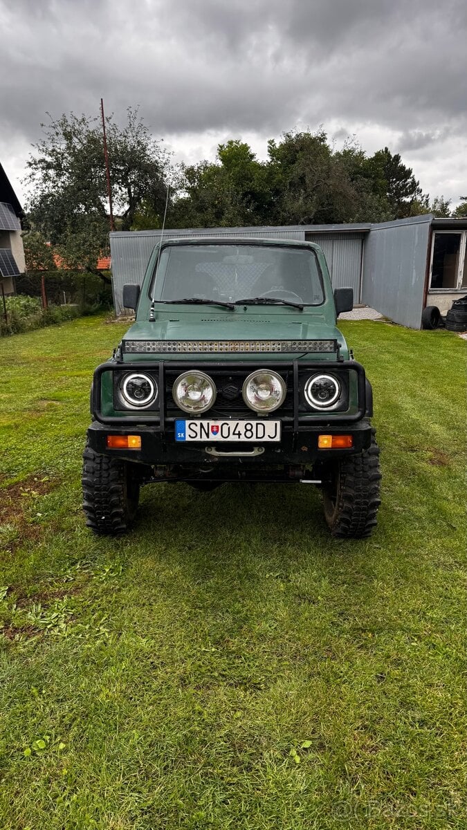 Suzuki Samurai