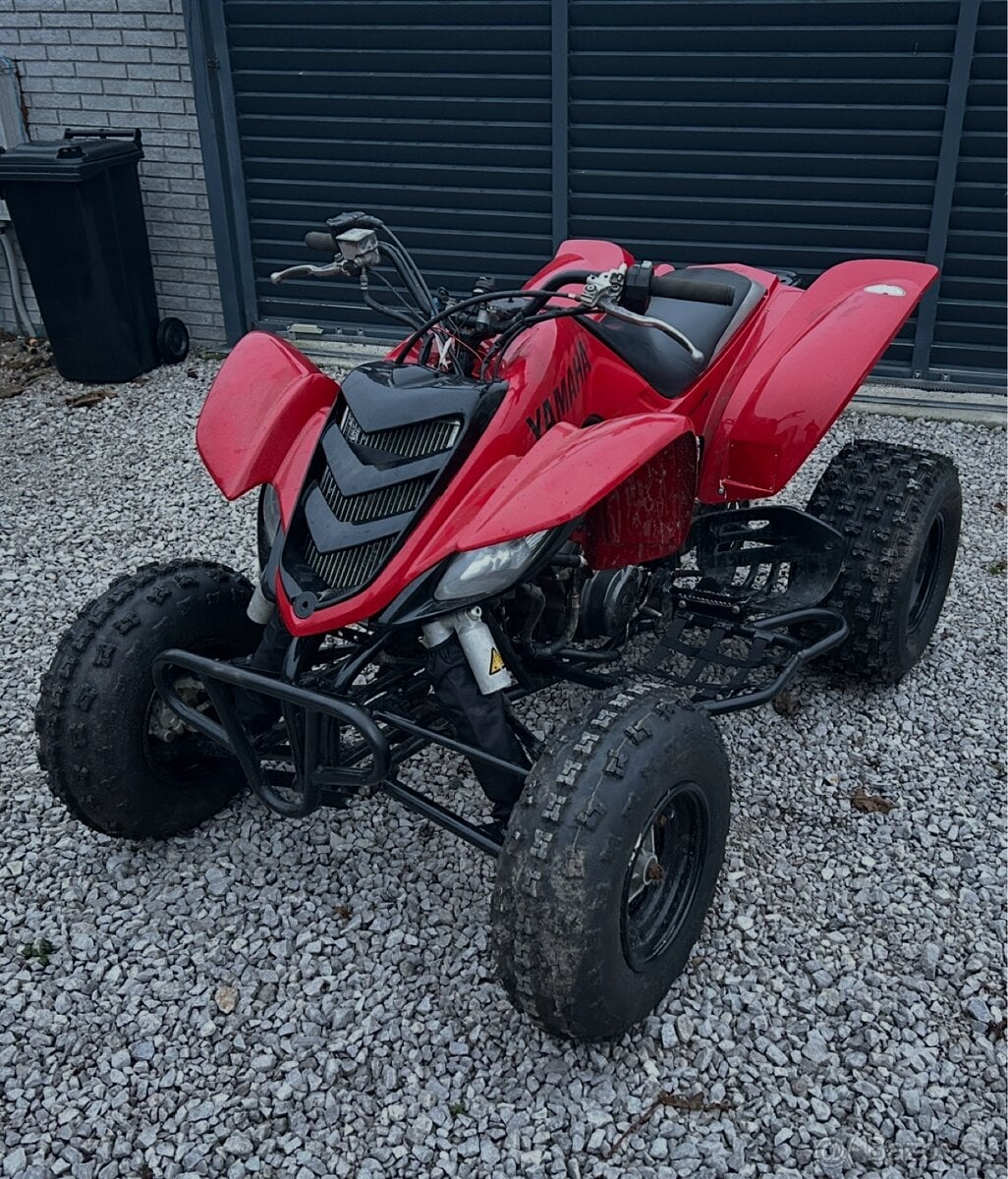 Štvorkolka Yamaha raptor 660