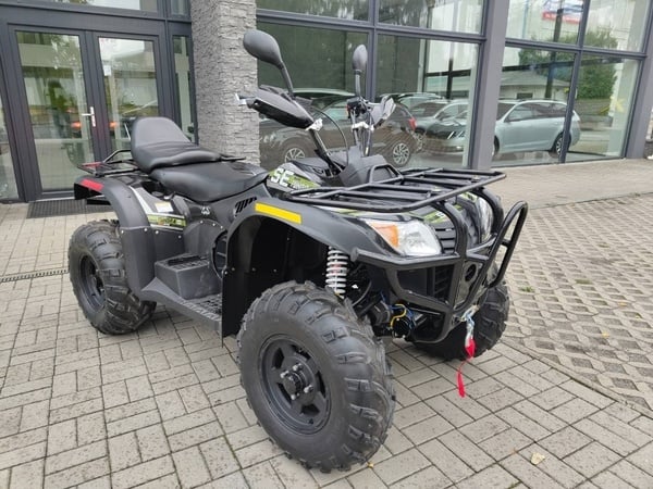 SE TUNDRA 4x4 EPS naviják LED electric atv