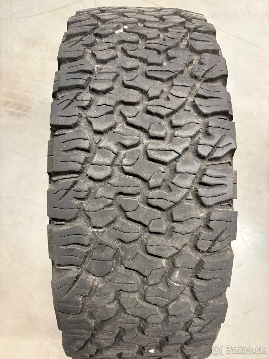 Predam pneumatiky BF Goodrich 265/60 R18