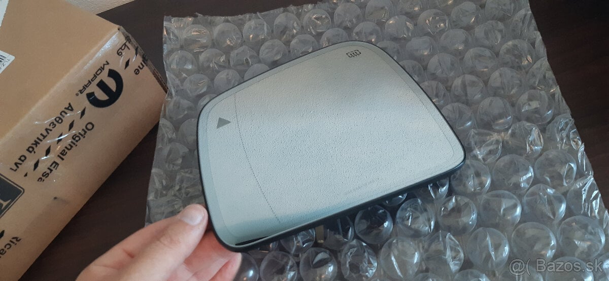 Jeep Grand Cherokee - Sklo zrcátka.