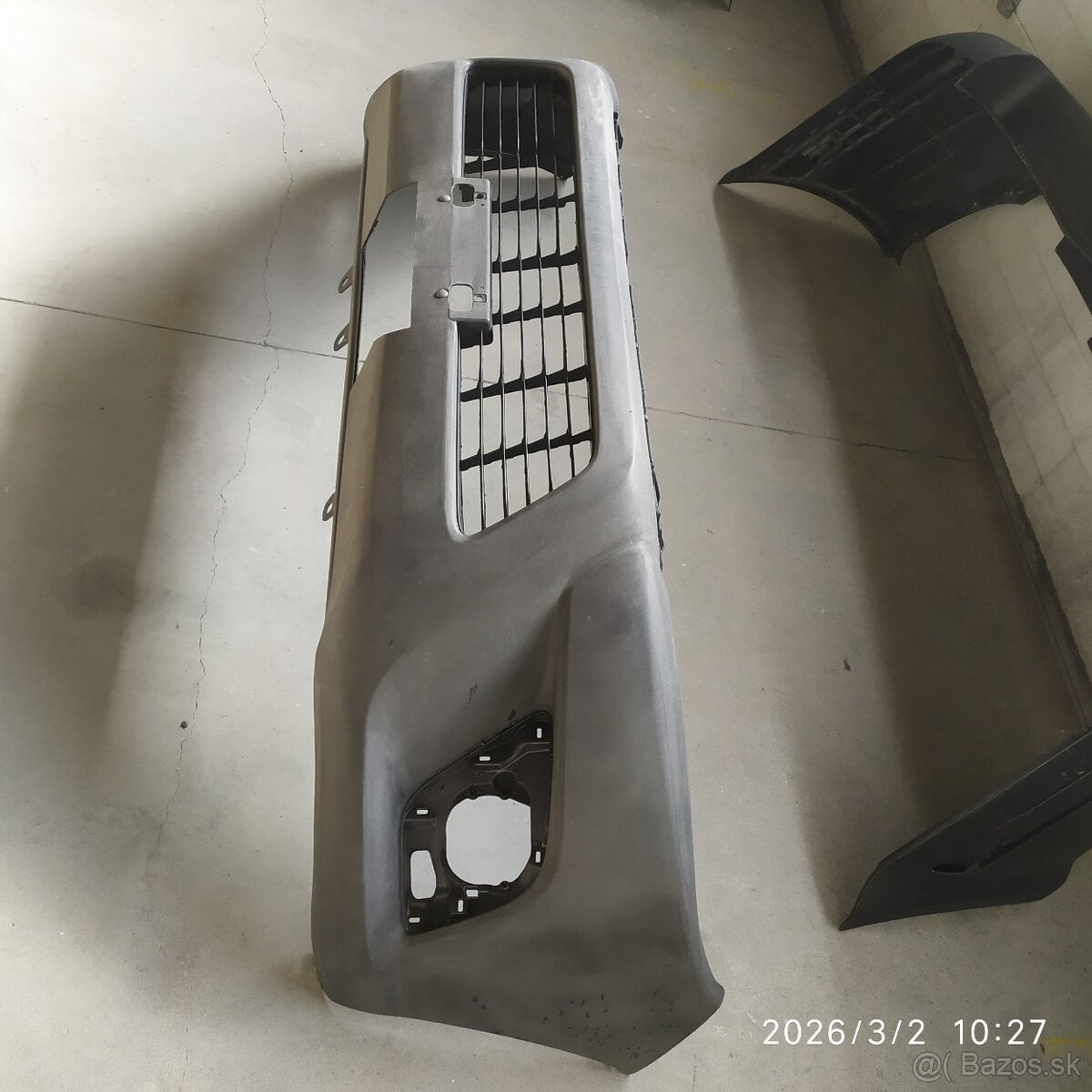 Toyota Hilux VIII 2016 predný nárazník