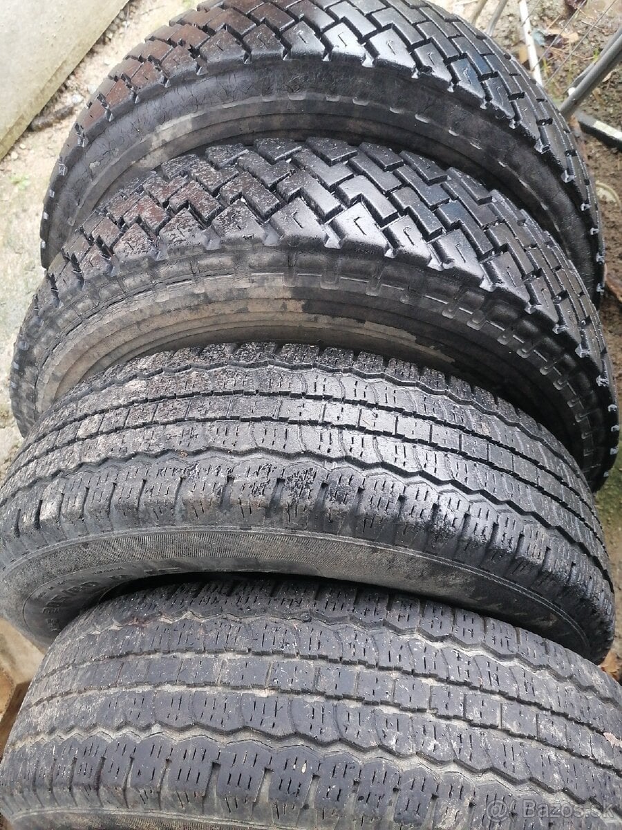 Pneu 205/80 R16
