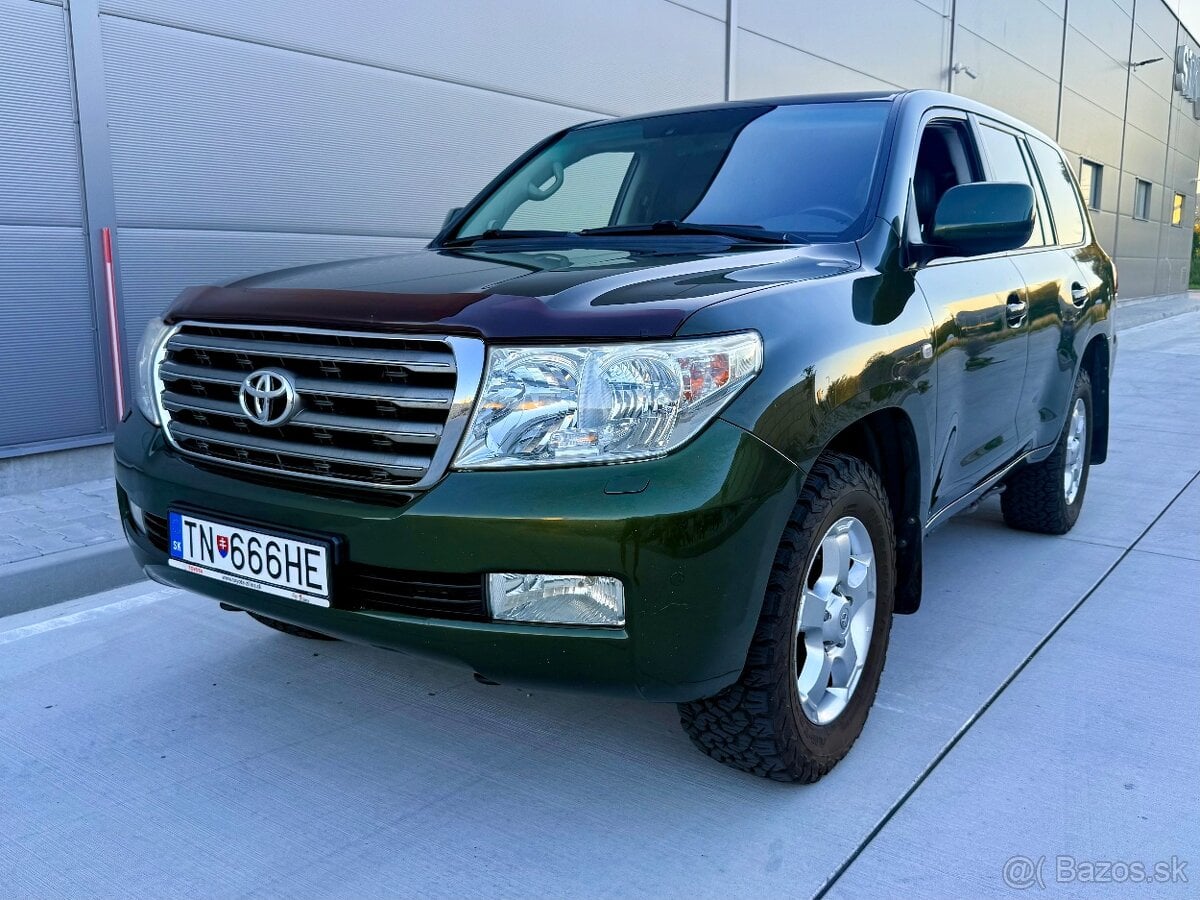 Toyota Land Cruiser 200 4.5 V8 D-4D
