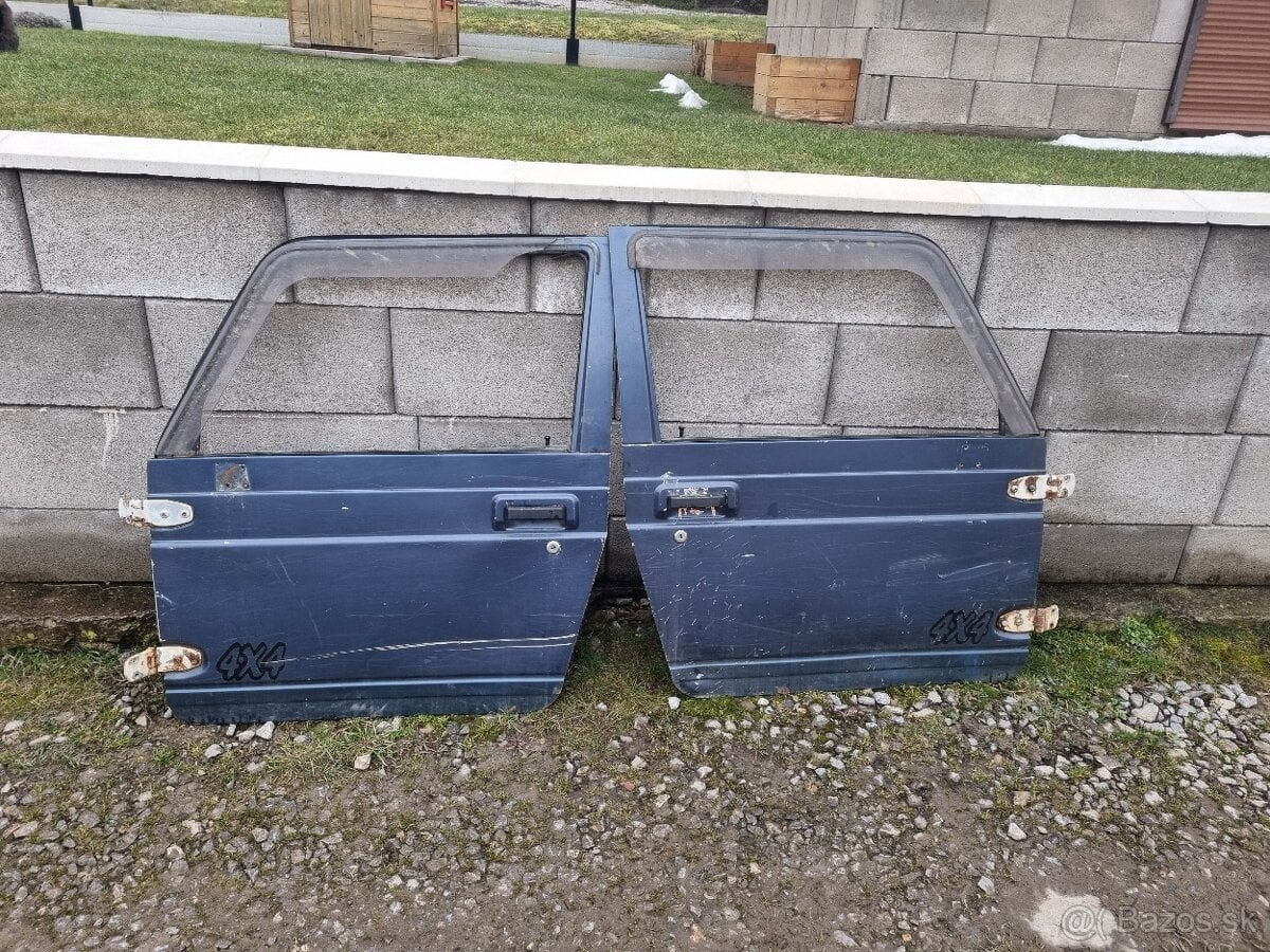 Predam na suzuki samurai chladiče, dvere, masky, skla