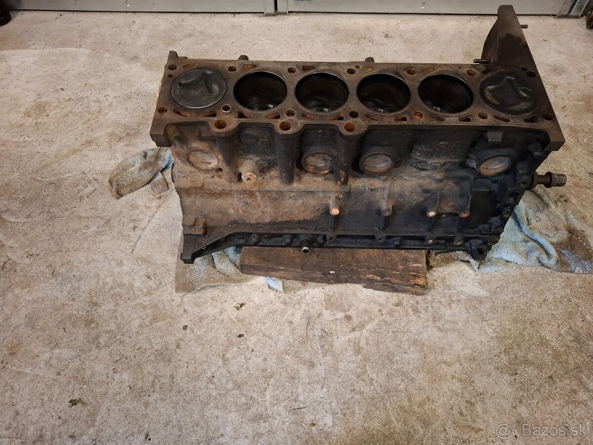 Range Rover p38 2.5 tds blok motora