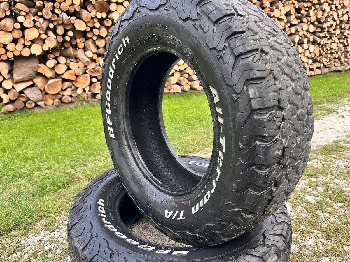 Gumy 235/70 R16