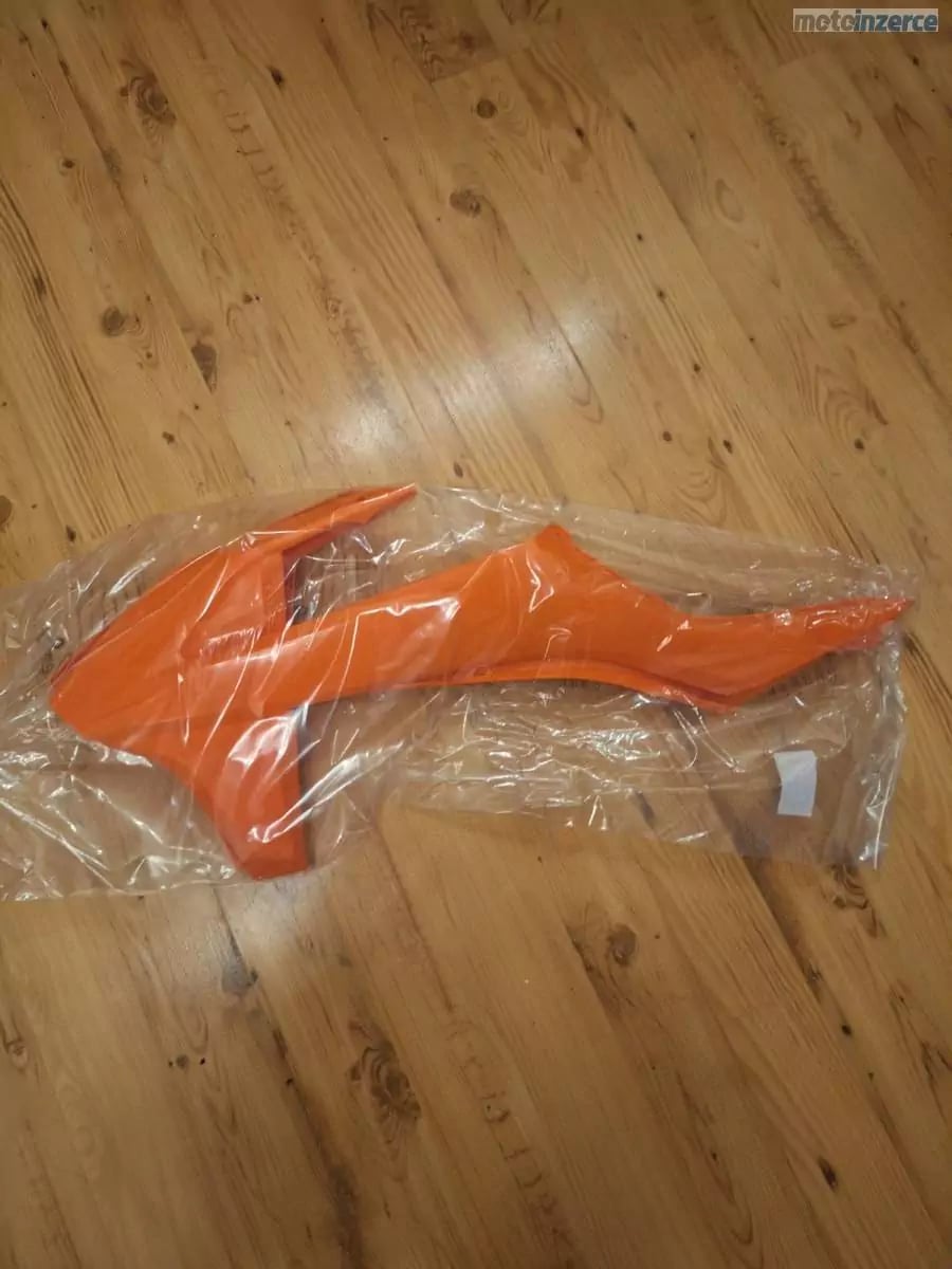 Kapoty, plasty, plechy: KTM EXC / SX spojlery na nádrž 17-19