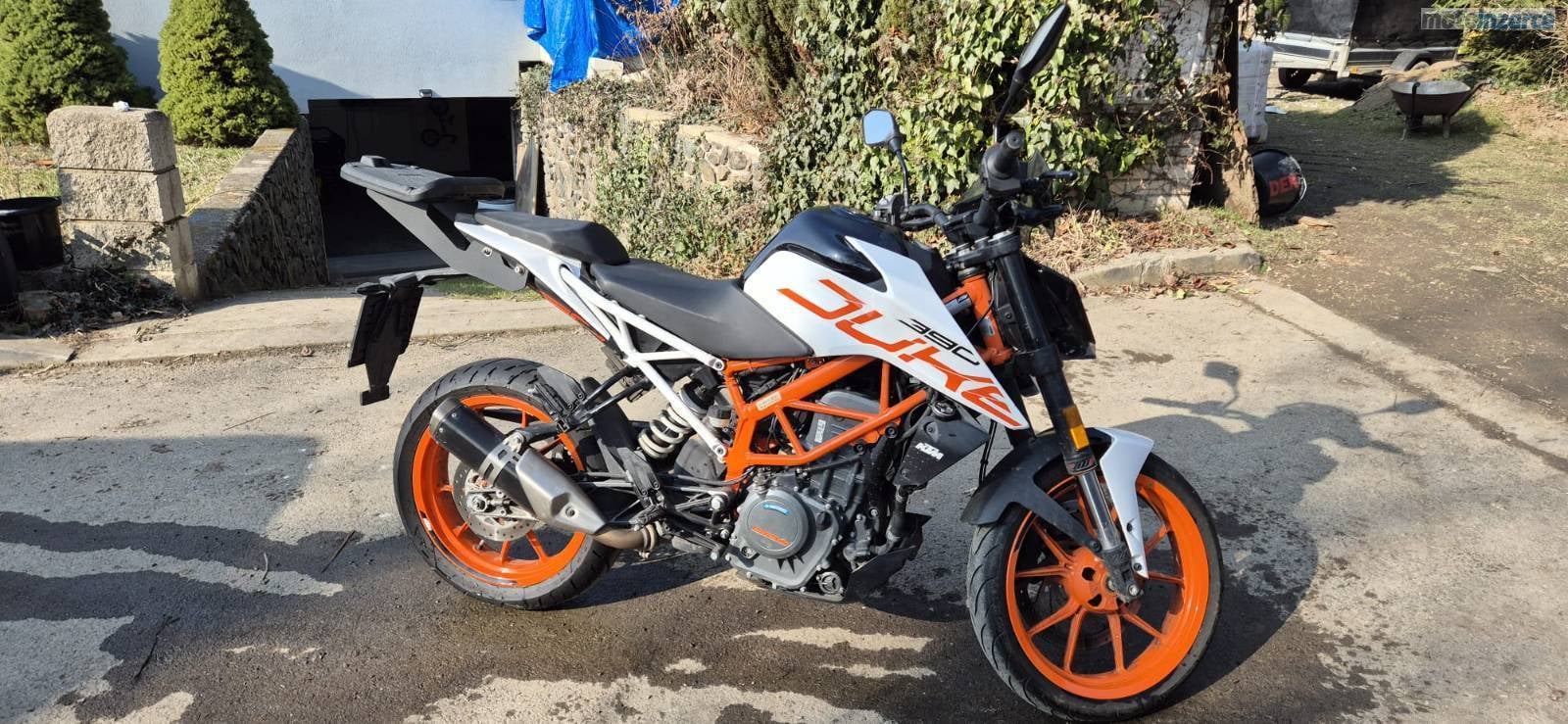 KTM 390 Duke
