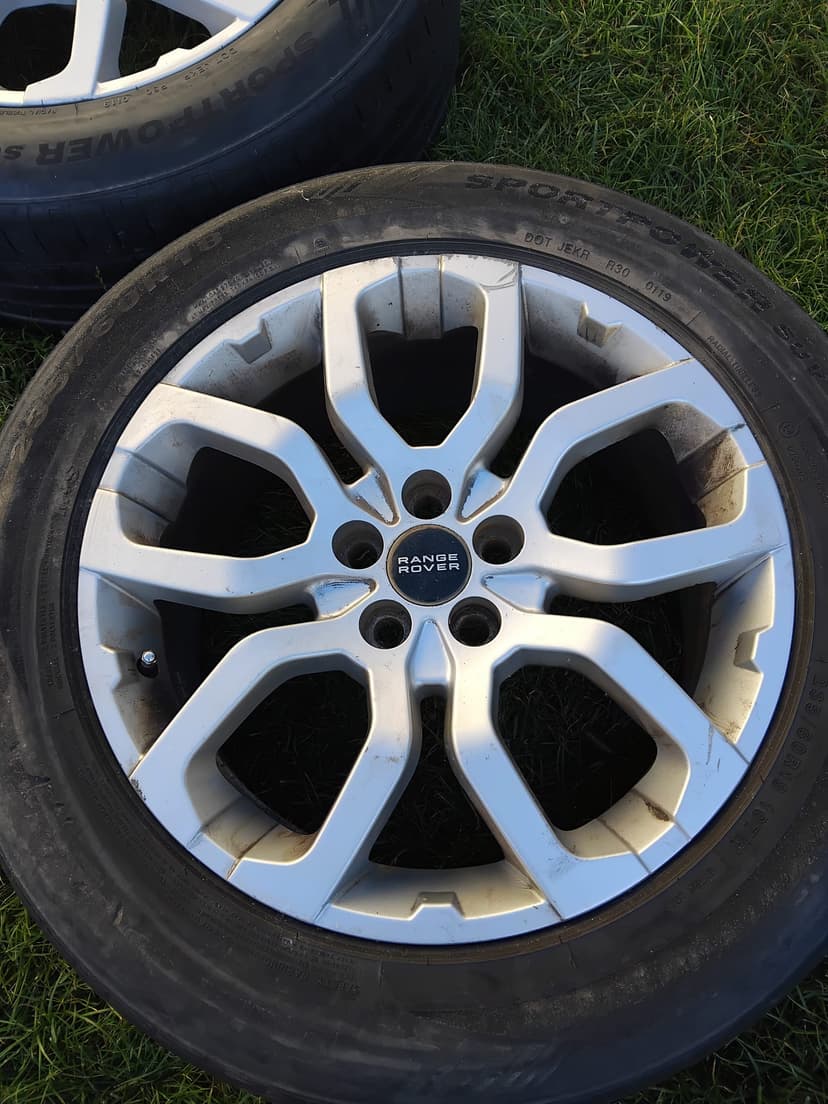 Disky s 18 s letnými pneumatikami Land Rover Freelander 2