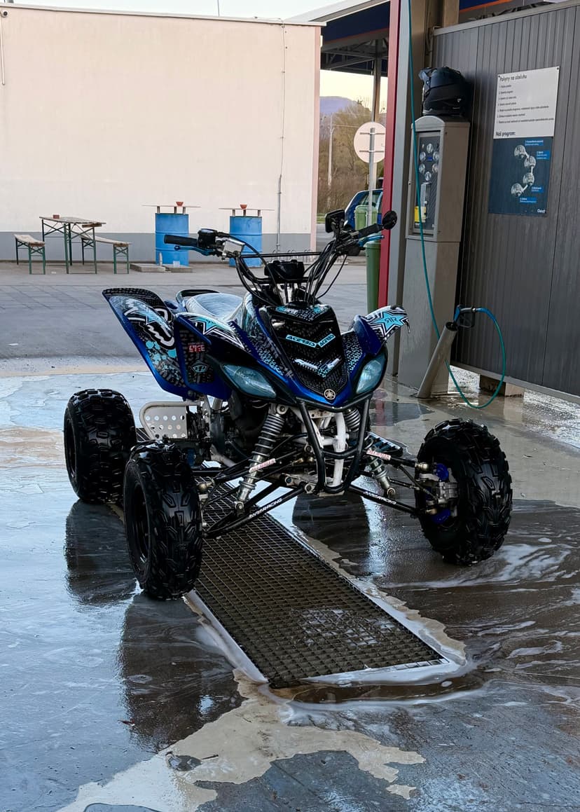 Yamaha Raptor 660R