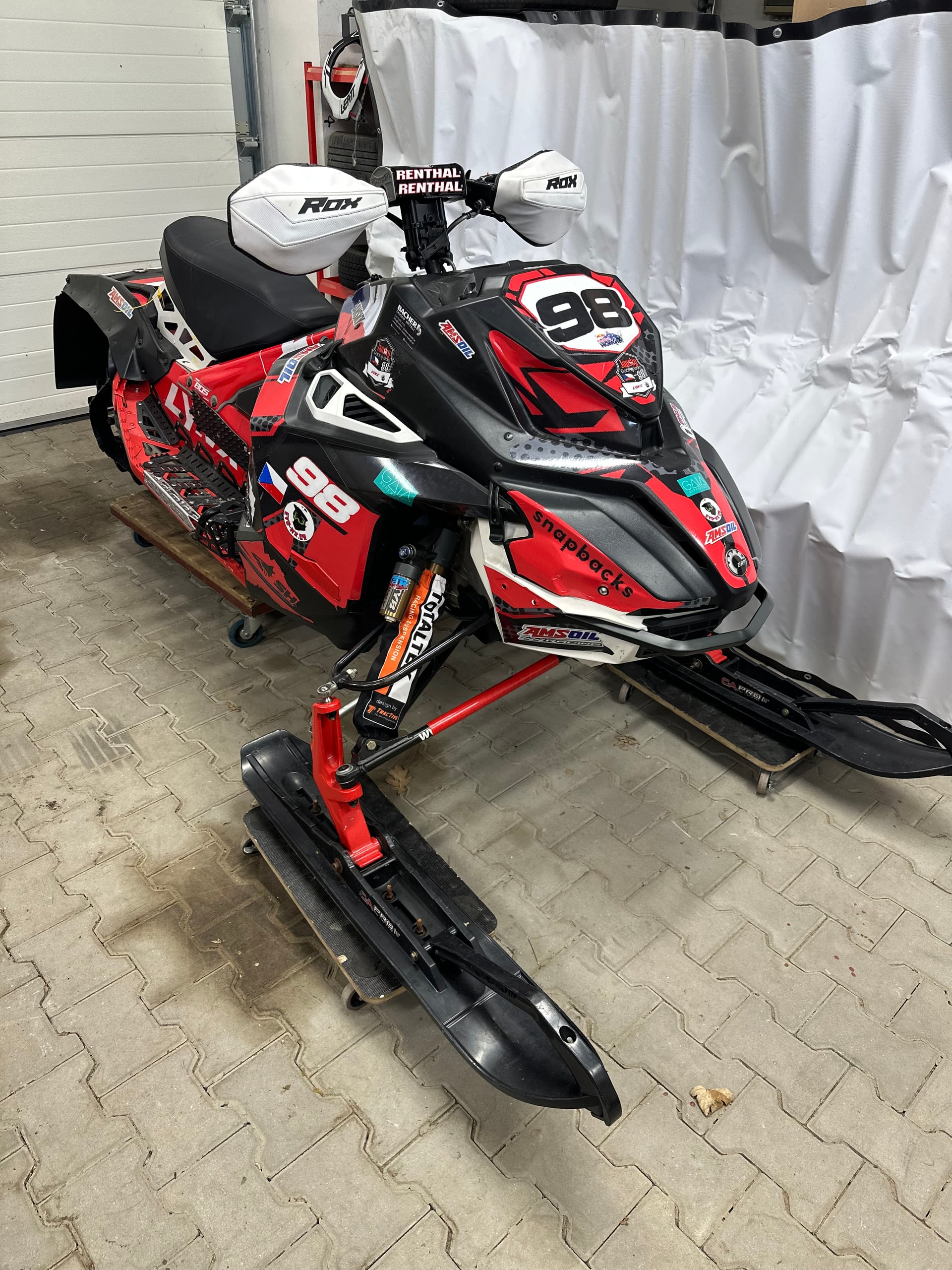 Lynx RS 600 eTec snowmobile, sněžný skútr