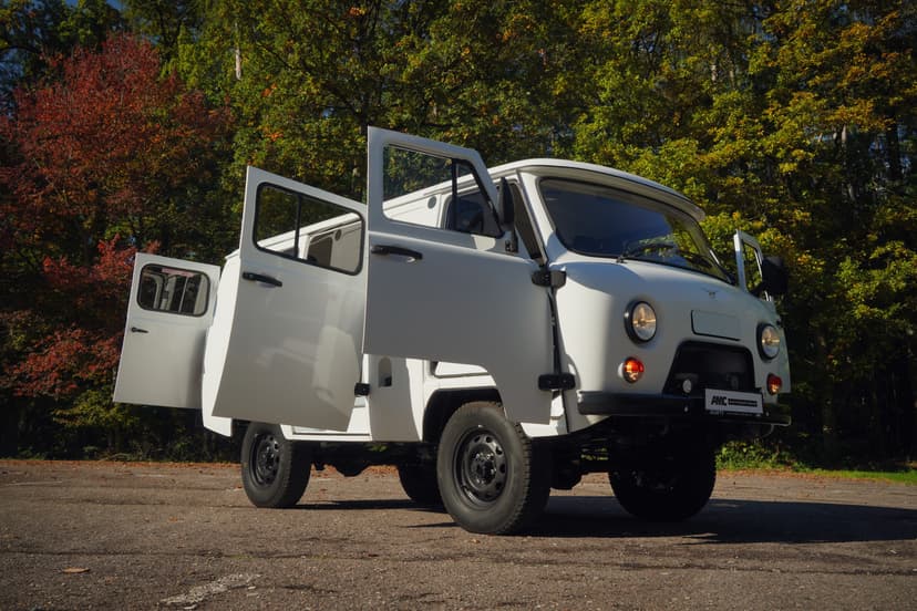 UAZ 2206 BUKHANKA