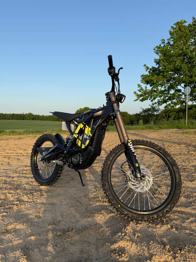 Surron Light bee x 2025