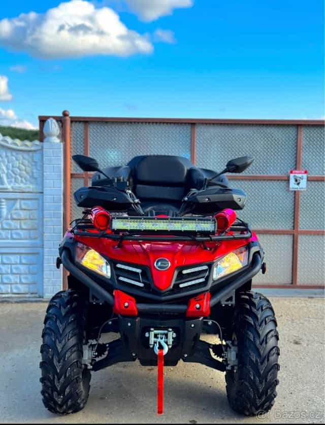 Čtyřkolka CF MOTO 520L