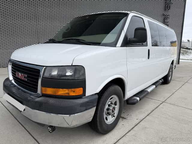 GMC SAVANA 6.0 V8, Maxi, minibus, 8 míst, 57 700 km, 2014