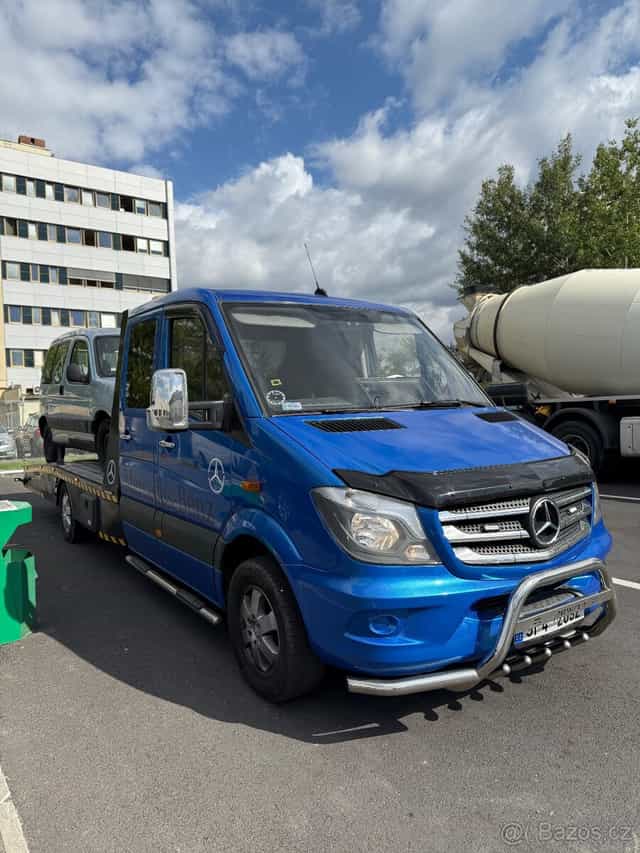 Prodám odtahový speciál Mercedes Sprinter na skupinu B s mot