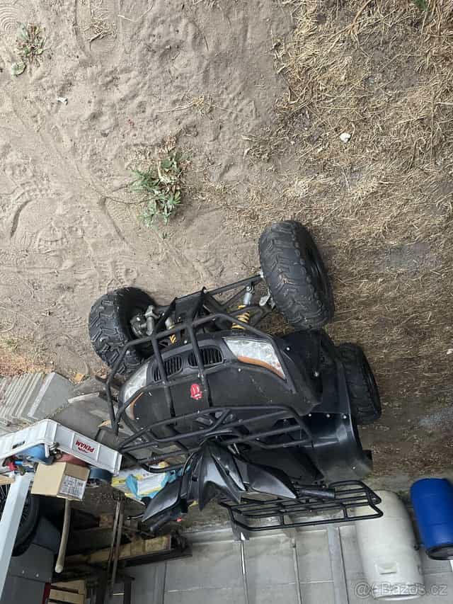 Prodám čtyřkolku BMW