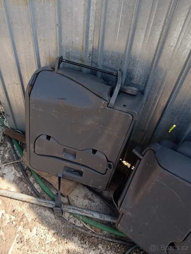 6 a 7 misto toyota land cruiser 120