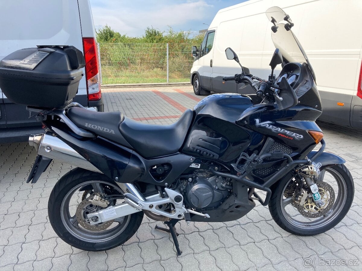 Honda Varadero 1000 stříkačka