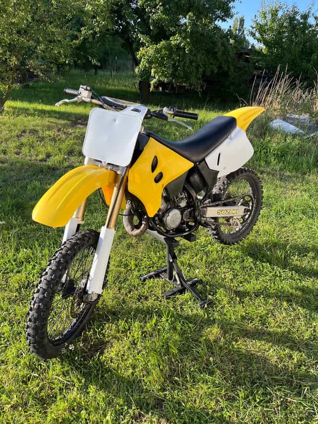 Suzuki rm125