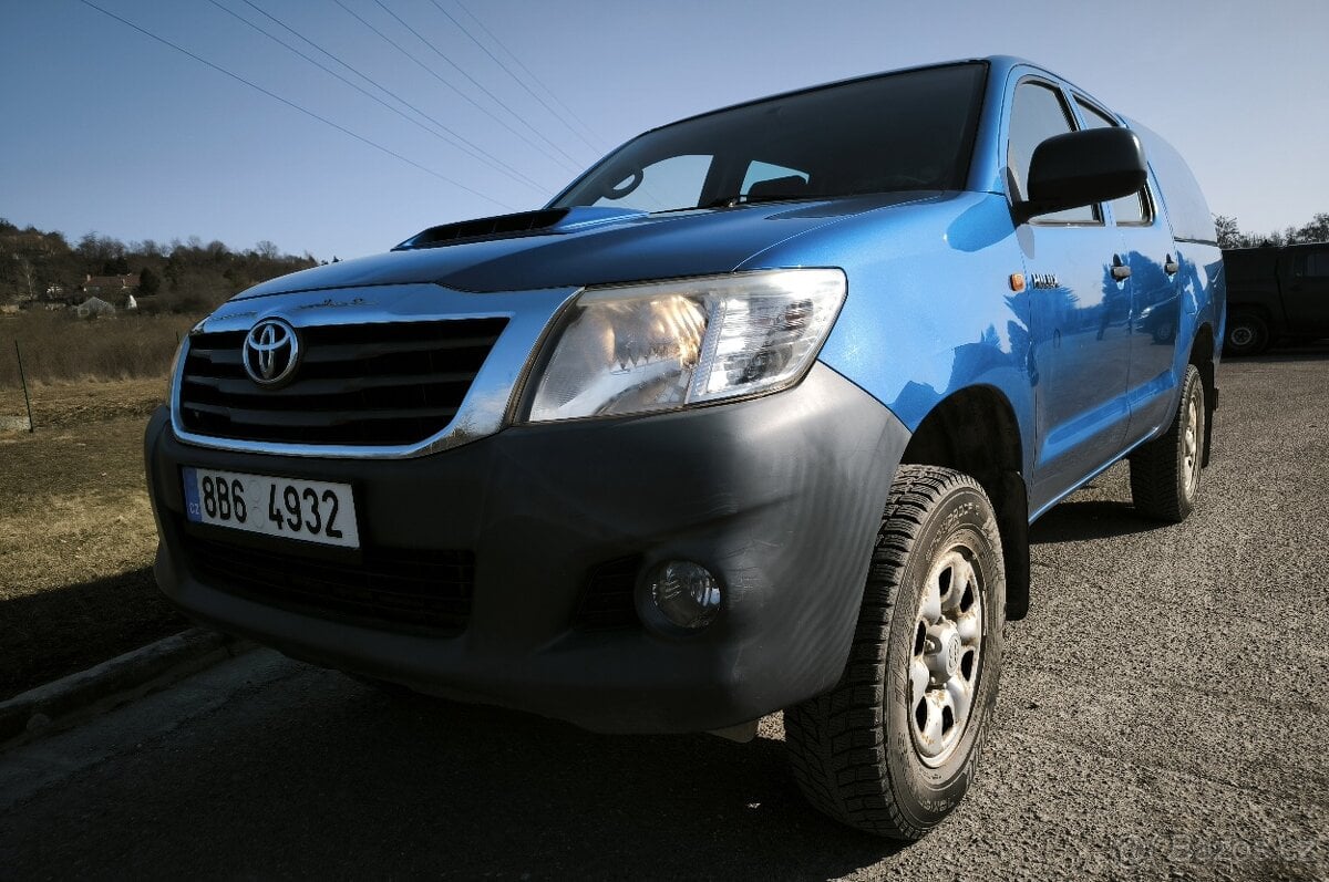 TOYOTA HILUX 4x4 (možnost odpočtu DPH)