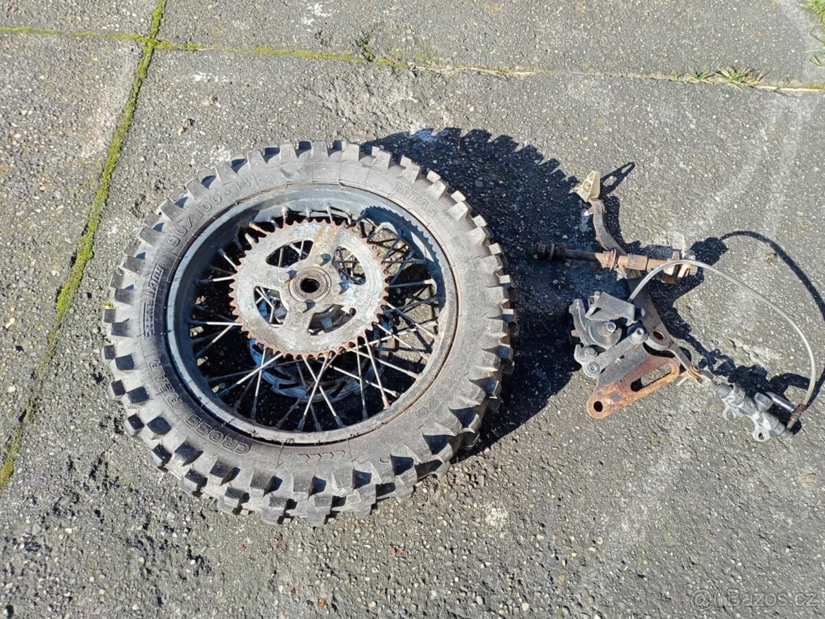 Kola a přední vidlice pitbike