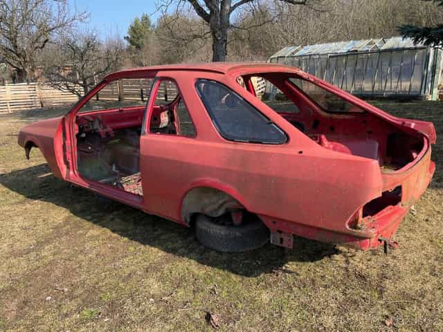 Sierra XR4i karoserie