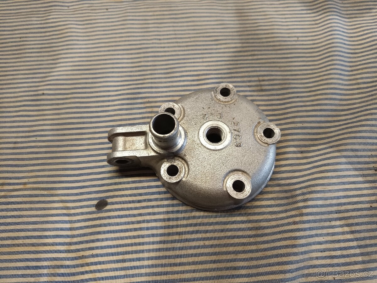 Prodám hlavu Suzuki RM125