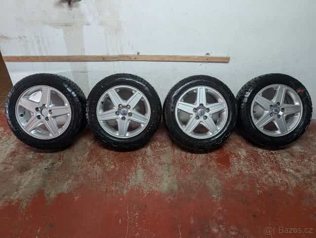 4x Alu disky Volvo/Jaguar 205/55 R16 ET52,5 5x108