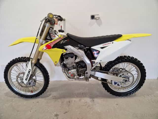 Suzuki RMZ 450 model 2011