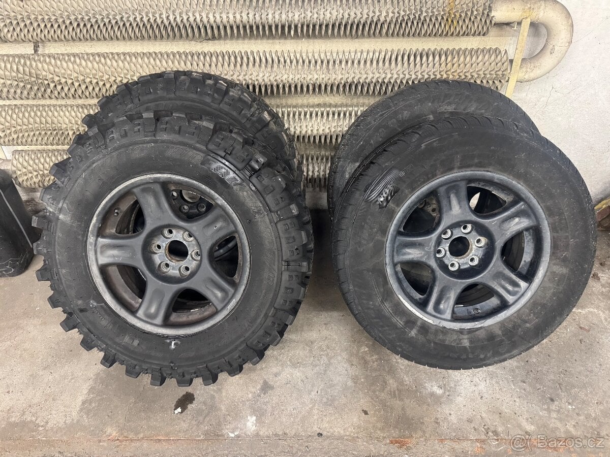 Kola NISSAN NAVARA, DOUBLE CAB, KING CAB