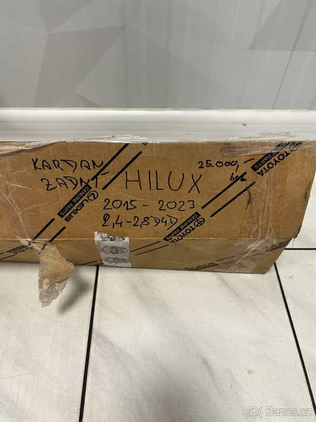 Zadní kardan Toyota Hilux