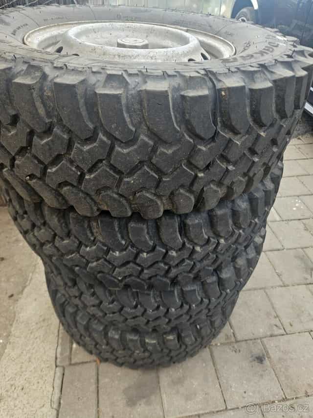 Komplet kola l200, pajero, nissan... 245/70 r16